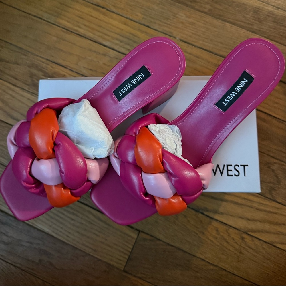 NIB Nine West Women's Vibrant Pink and Orange Sandals